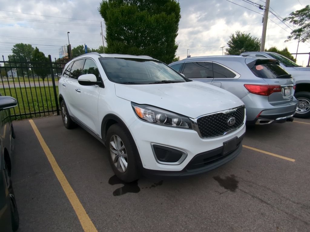 Used 2018 Kia Sorento AWD image 3