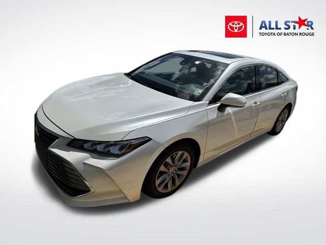 Used 2021 Toyota Avalon XLE w/ Moonroof Package FWD image 1