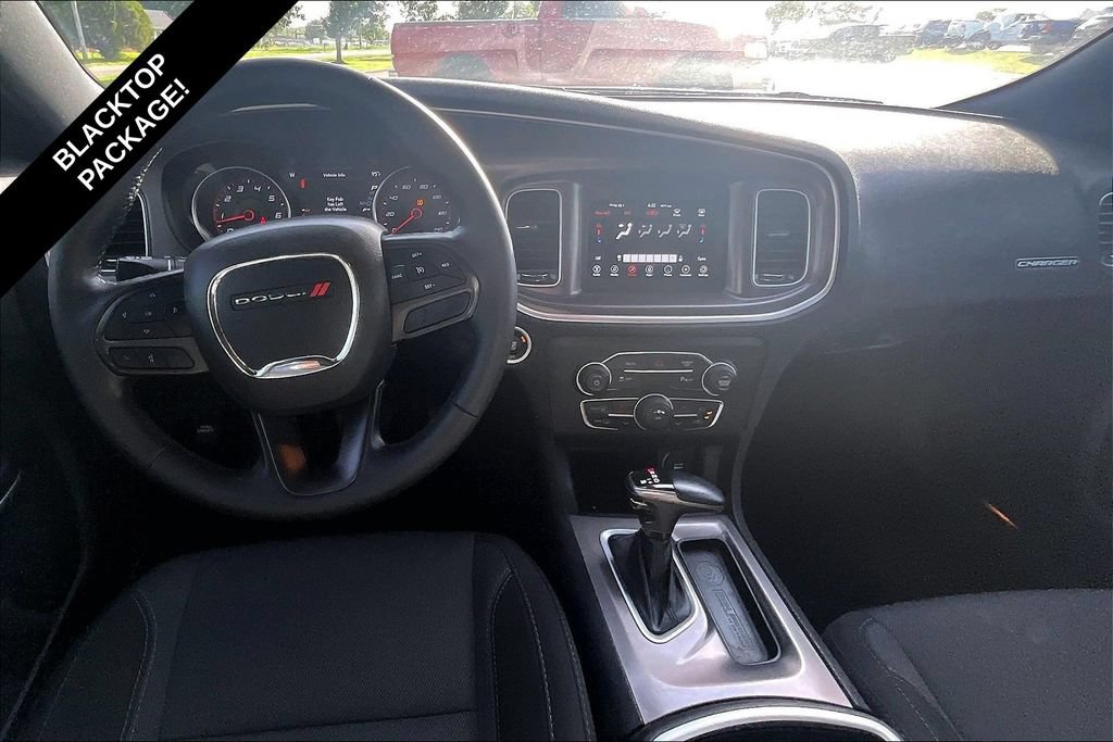Used 2022 Dodge Charger SXT RWD image 15