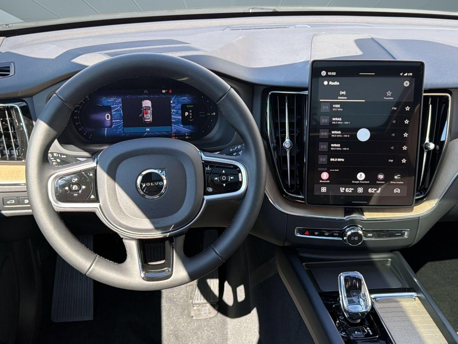 New 2026 Volvo XC60 T8 Plus w/ Protection Package Premier AWD/4WD image 29
