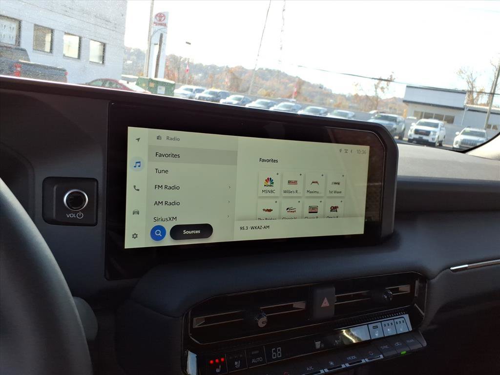 Used 2025 Toyota Land Cruiser image 19