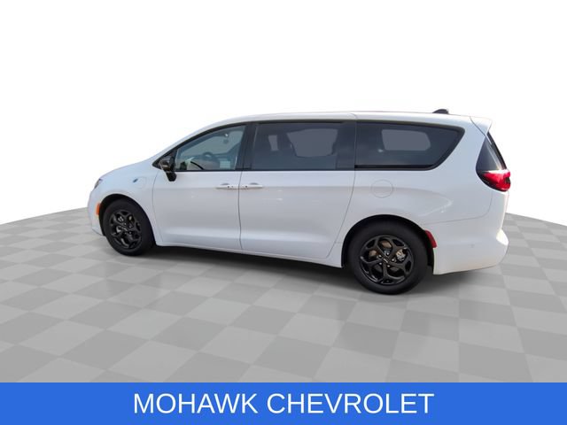 Used 2024 Chrysler Pacifica Limited FWD image 6