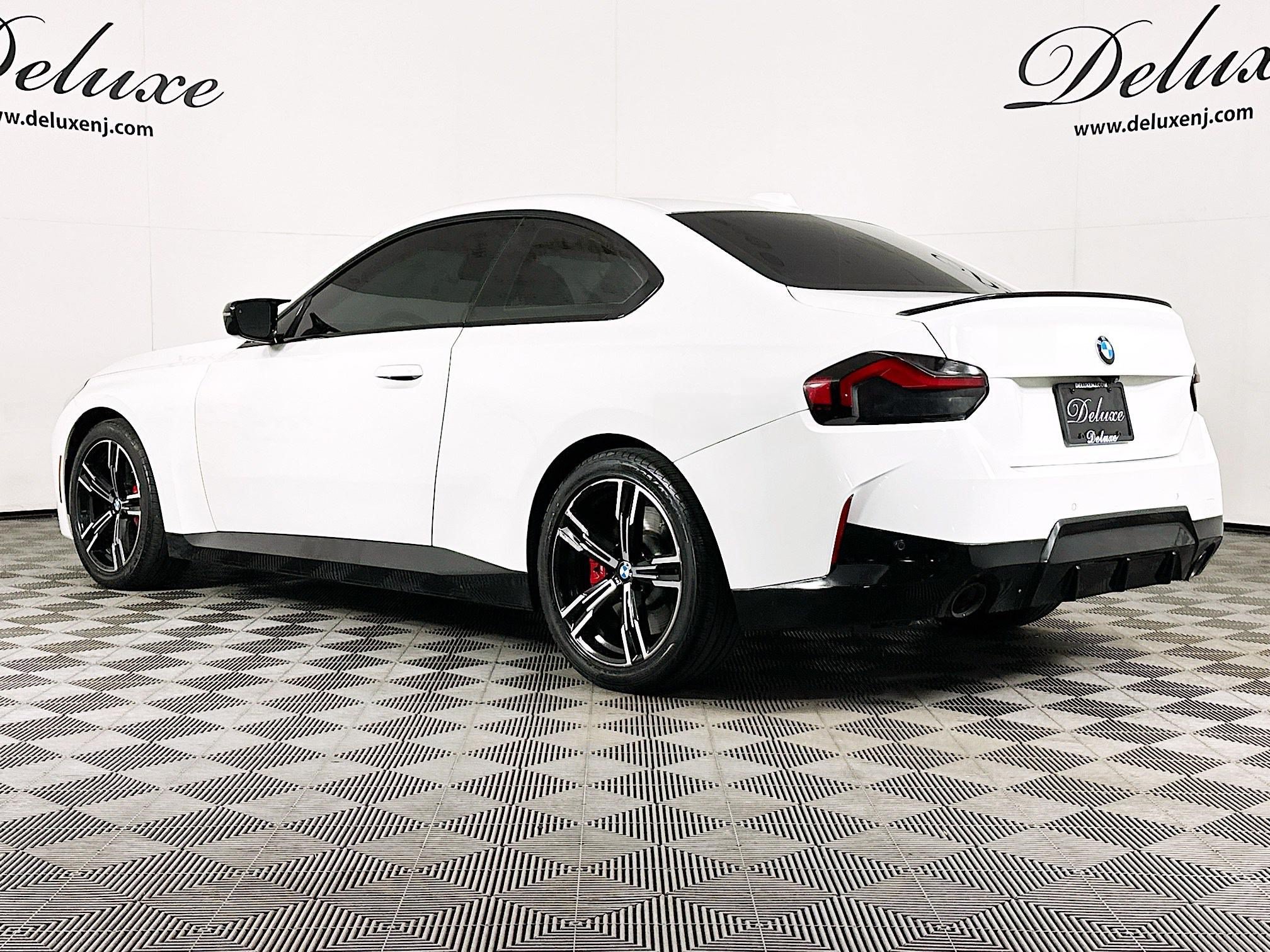 Used 2023 BMW 230i xDrive Coupe w/ Premium Package AWD/4WD image 4