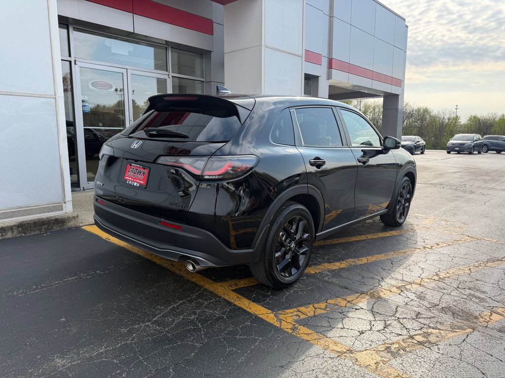 Used 2025 Honda HR-V Sport image 5