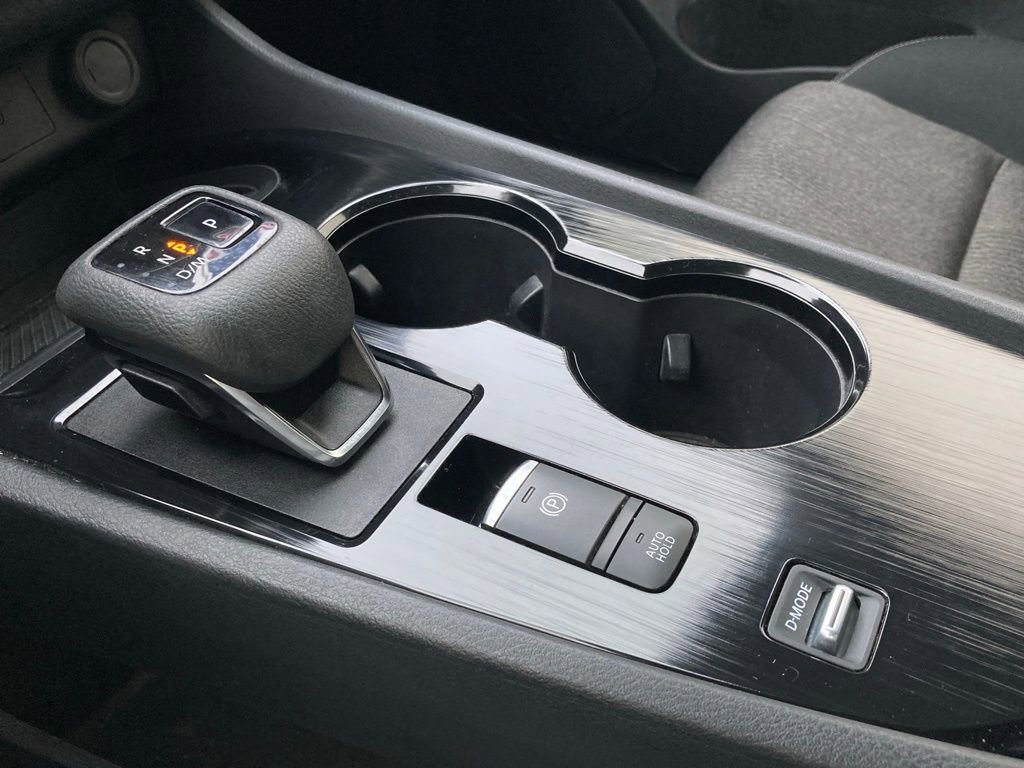 Used 2024 Nissan Rogue SV FWD image 23