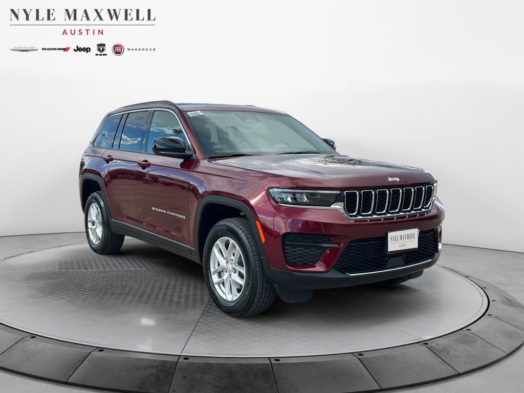 New 2026 Jeep Grand Cherokee Laredo RWD image 2
