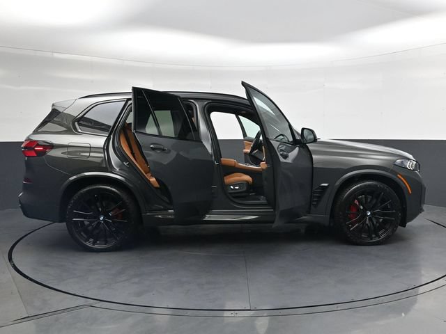 New 2026 BMW X5 xDrive40i w/ M Sport Package AWD/4WD image 40