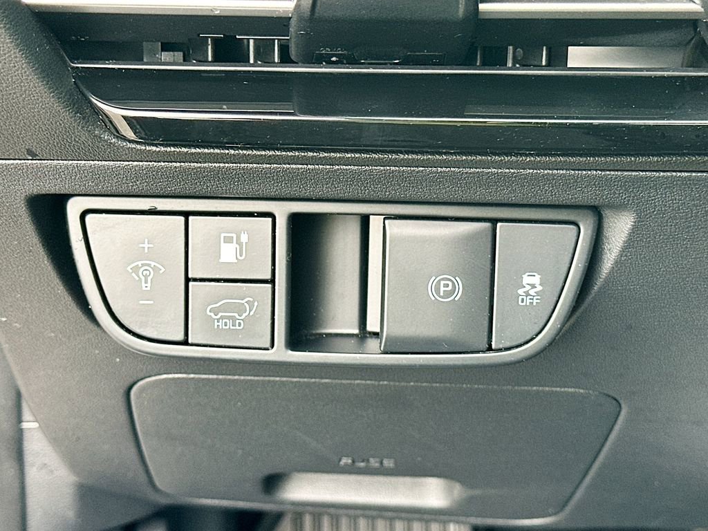 Certified 2024 Kia EV6 Wind image 10