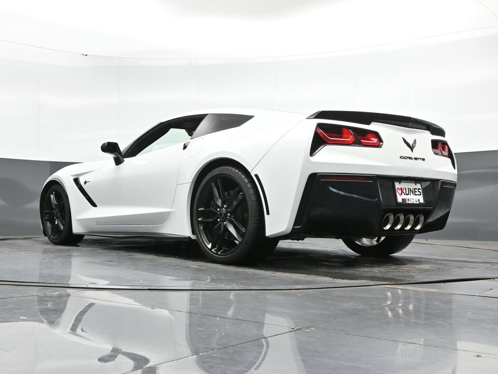 Used 2018 Chevrolet Corvette Stingray Coupe RWD image 47