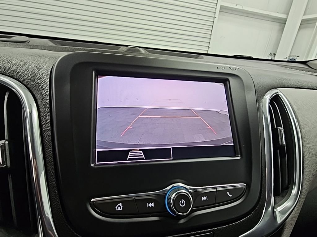 Used 2023 Chevrolet Equinox LS w/ Midnight Edition image 18