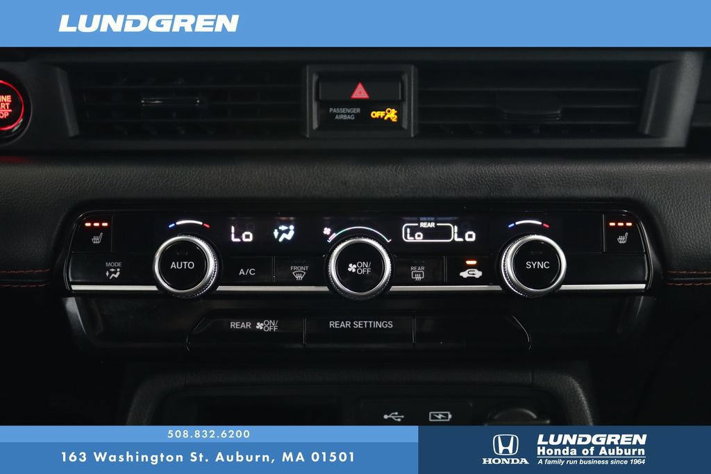 Used 2025 Honda Pilot Sport image 25