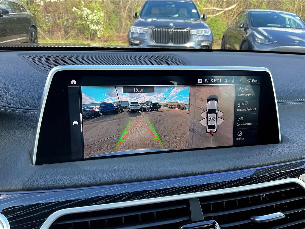 Used 2022 BMW 750Li xDrive AWD/4WD image 14