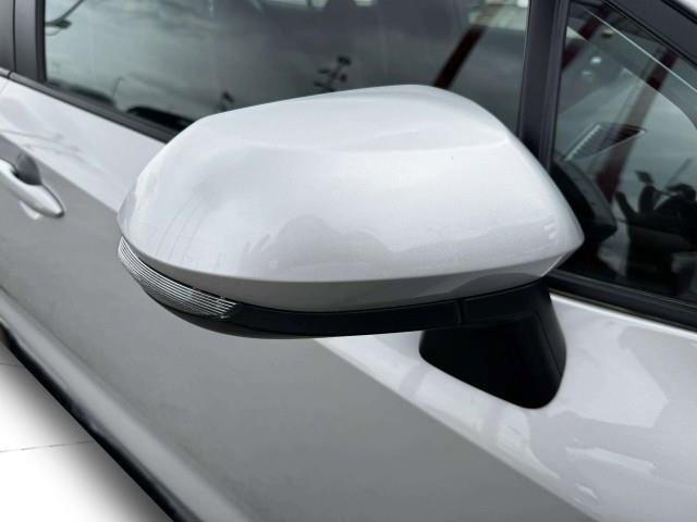 Used 2024 Toyota Corolla SE FWD image 9