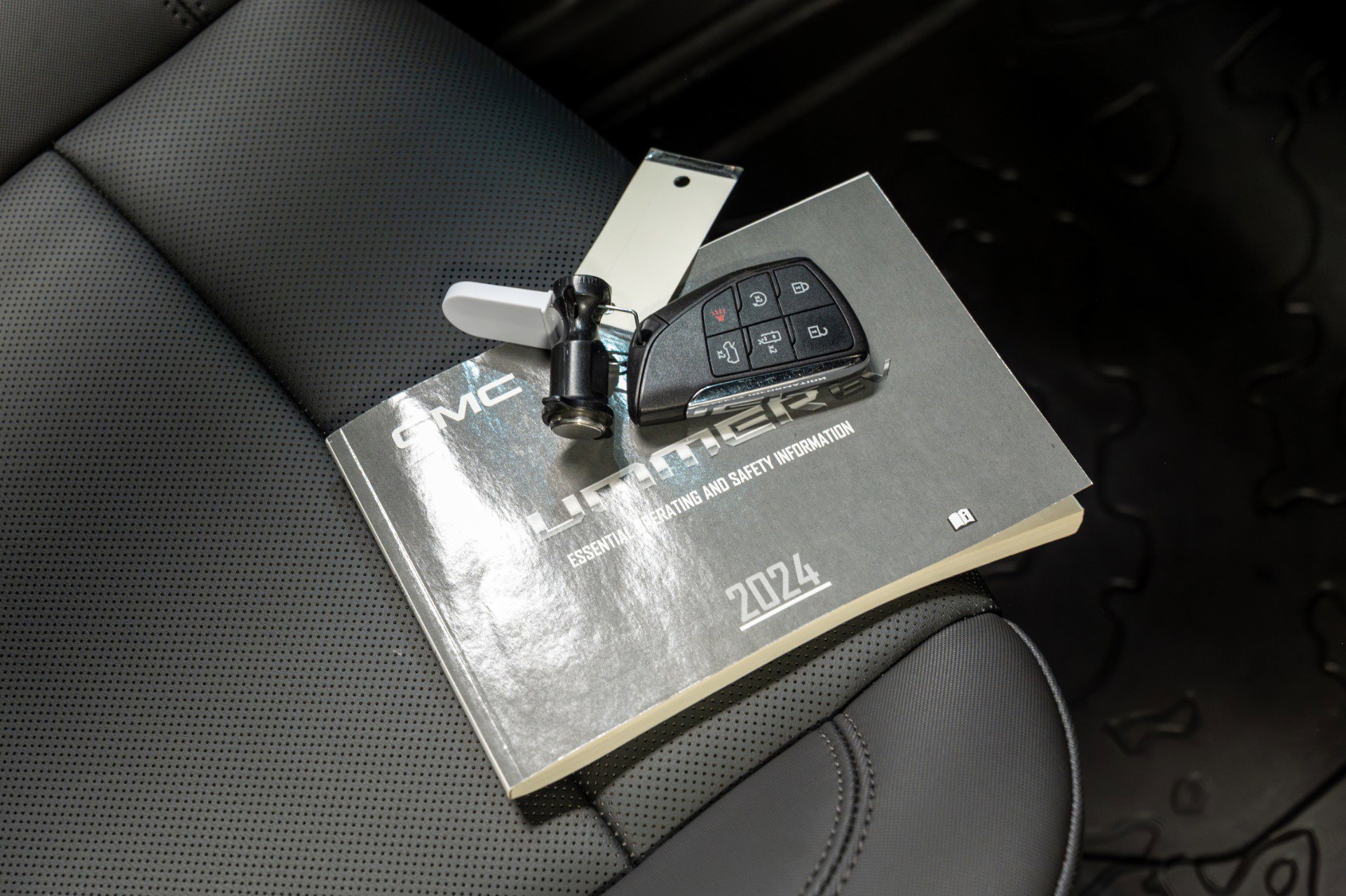 Used 2024 GMC Hummer EV 3X w/ Omega Edition image 83