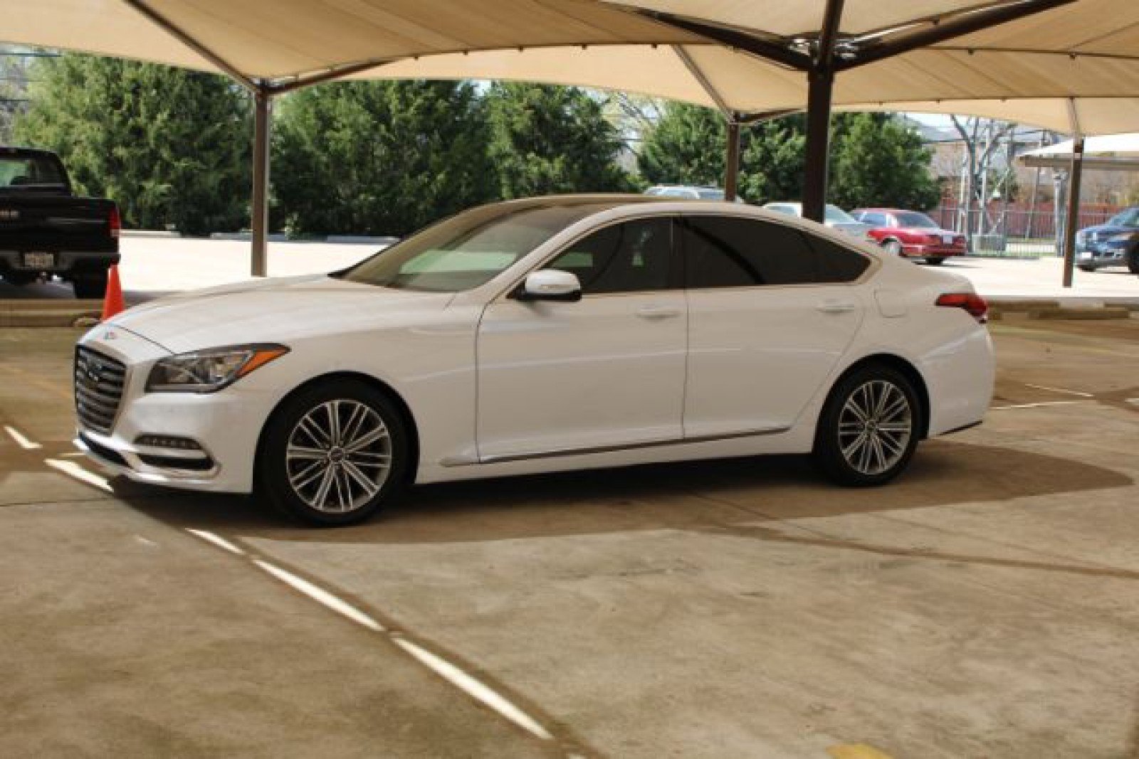 Used 2018 Genesis G80 3.8 w/ Option Group 02 RWD image 5