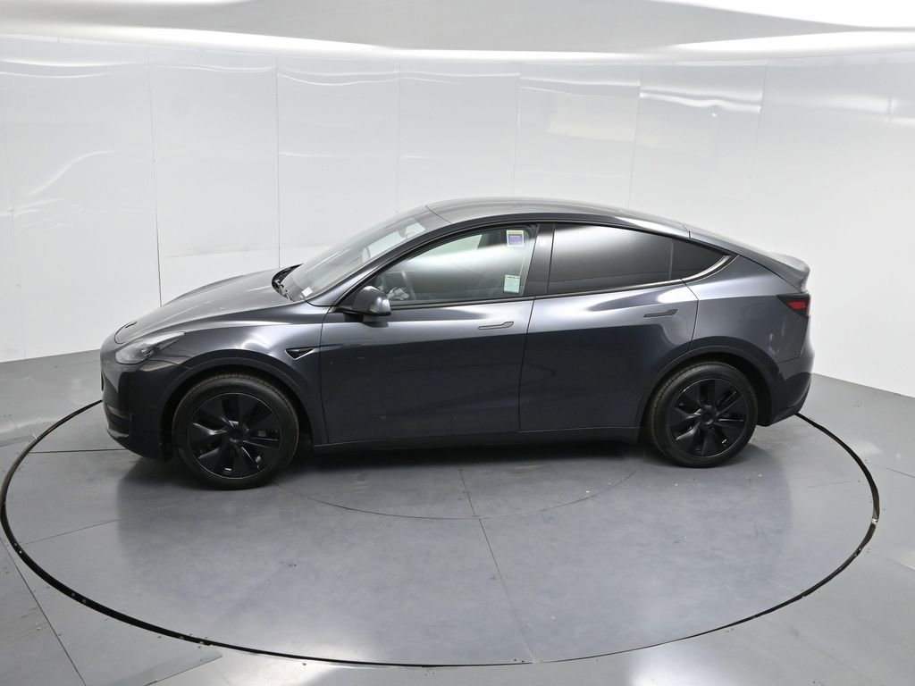 Used 2025 Tesla Model Y Long Range AWD/4WD image 69