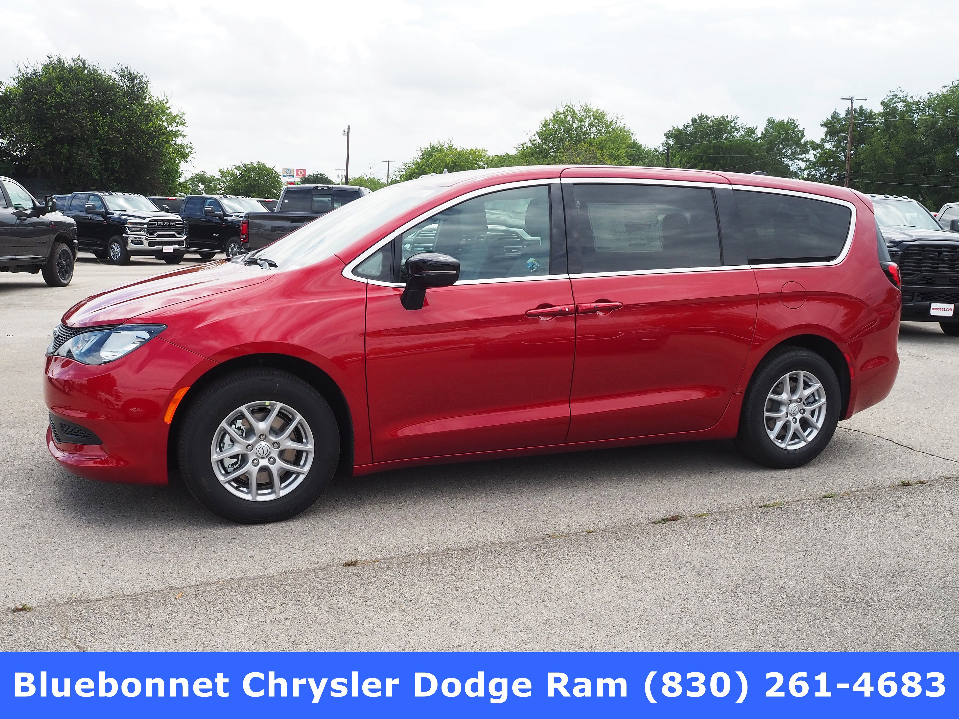 New 2025 Chrysler Voyager LX