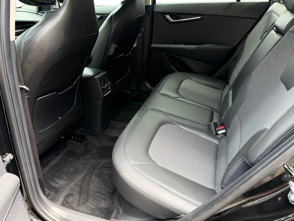 Certified 2023 Kia Niro EX FWD image 13