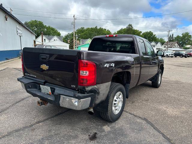 Used 2008 Chevrolet Silverado 2500 LTZ w/ Safety Package AWD/4WD image 4