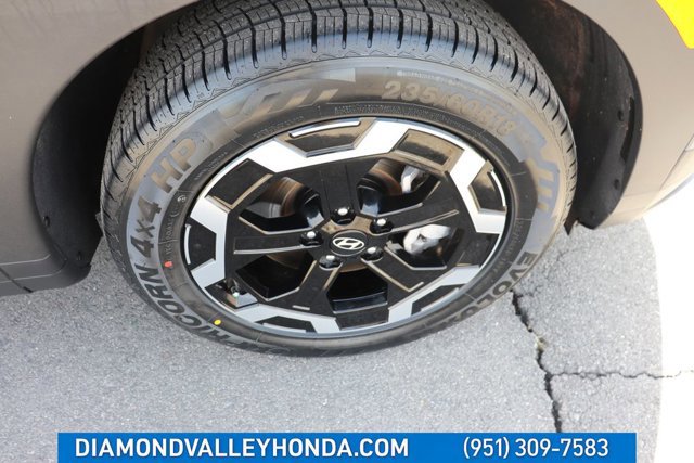 Used 2025 Hyundai Santa Fe SEL FWD image 29