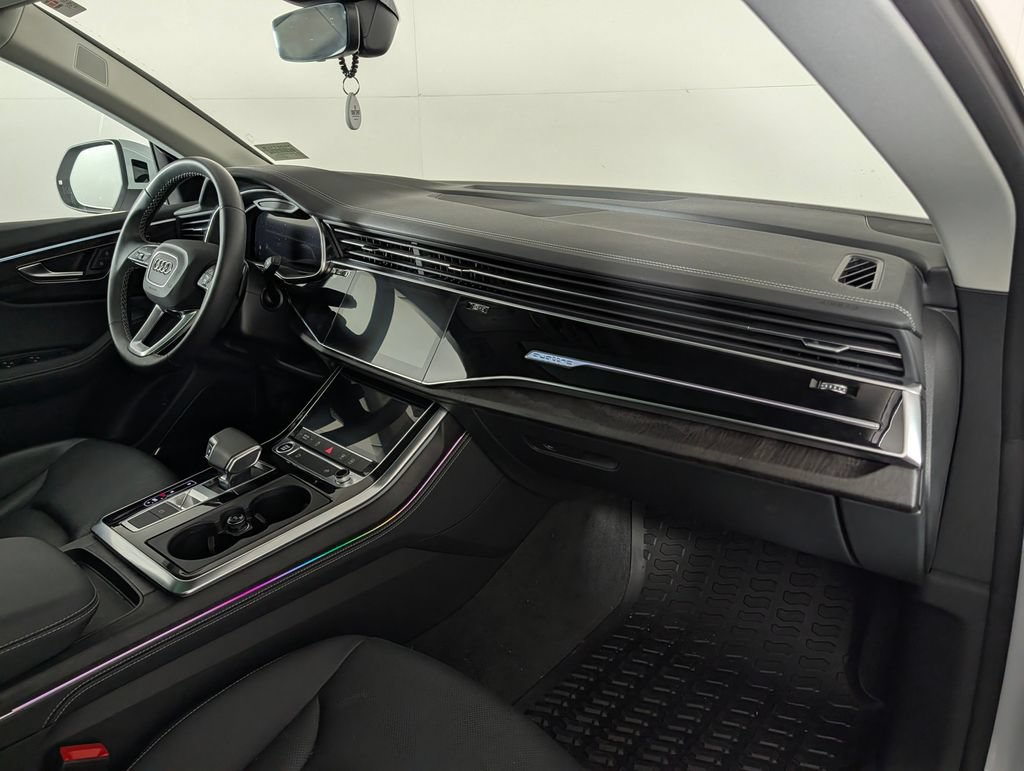 Used 2023 Audi Q8 Premium Plus w/ Premium Plus Package AWD/4WD image 19