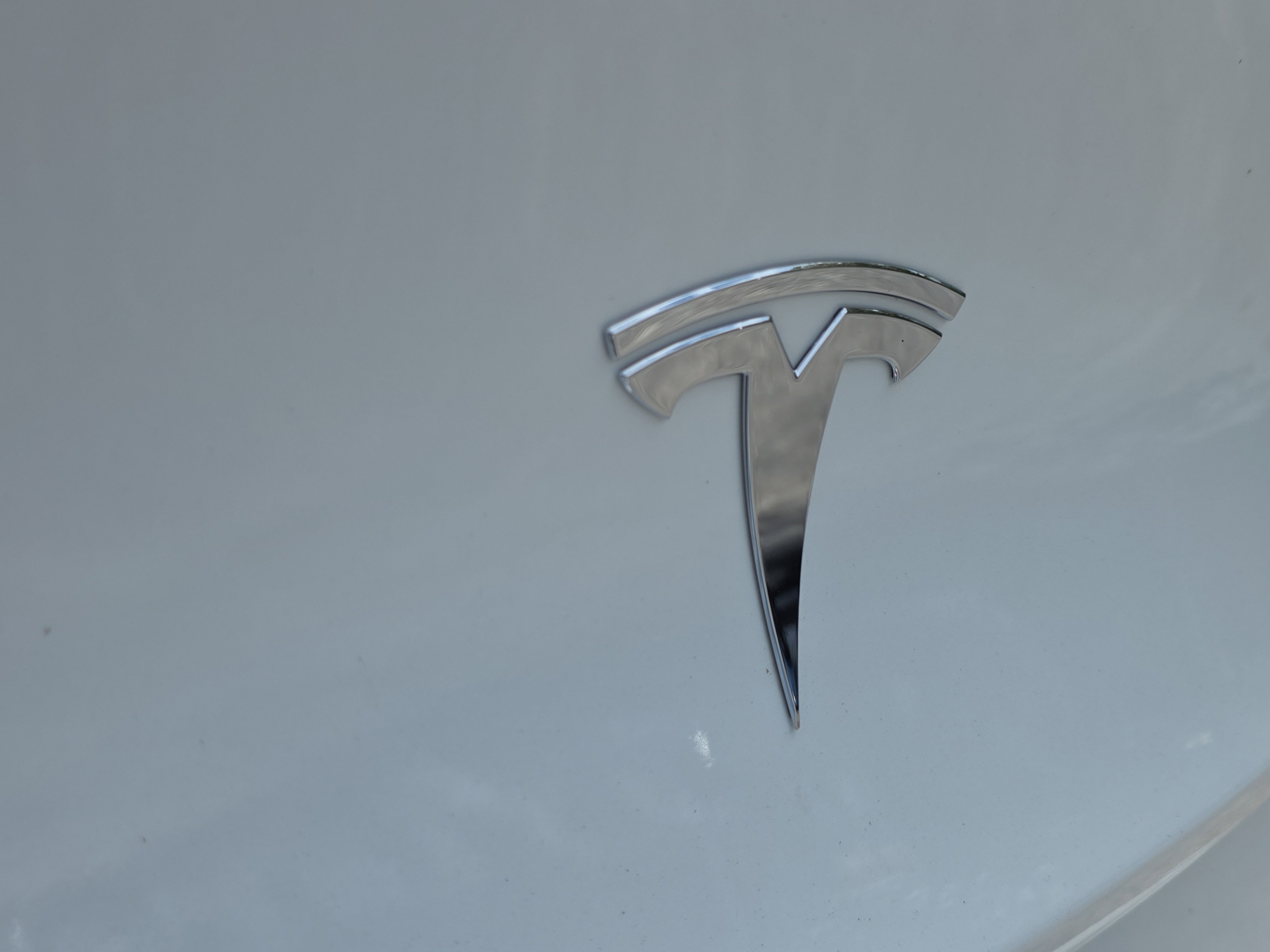 Used 2020 Tesla Model Y Long Range image 9