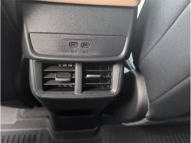 New 2026 Chevrolet Equinox ACTIV w/ LPO, Floor Liner Package AWD/4WD image 21