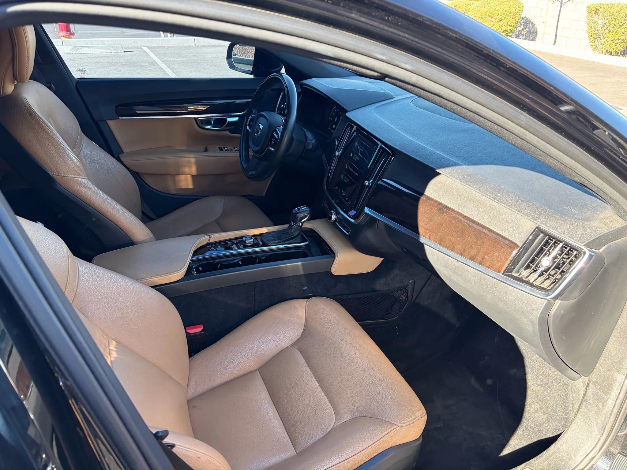 Used 2019 Volvo S90 T5 Momentum image 13