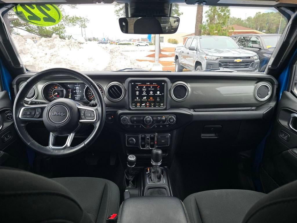 Used 2022 Jeep Wrangler Unlimited Sahara w/ Safety Group image 12