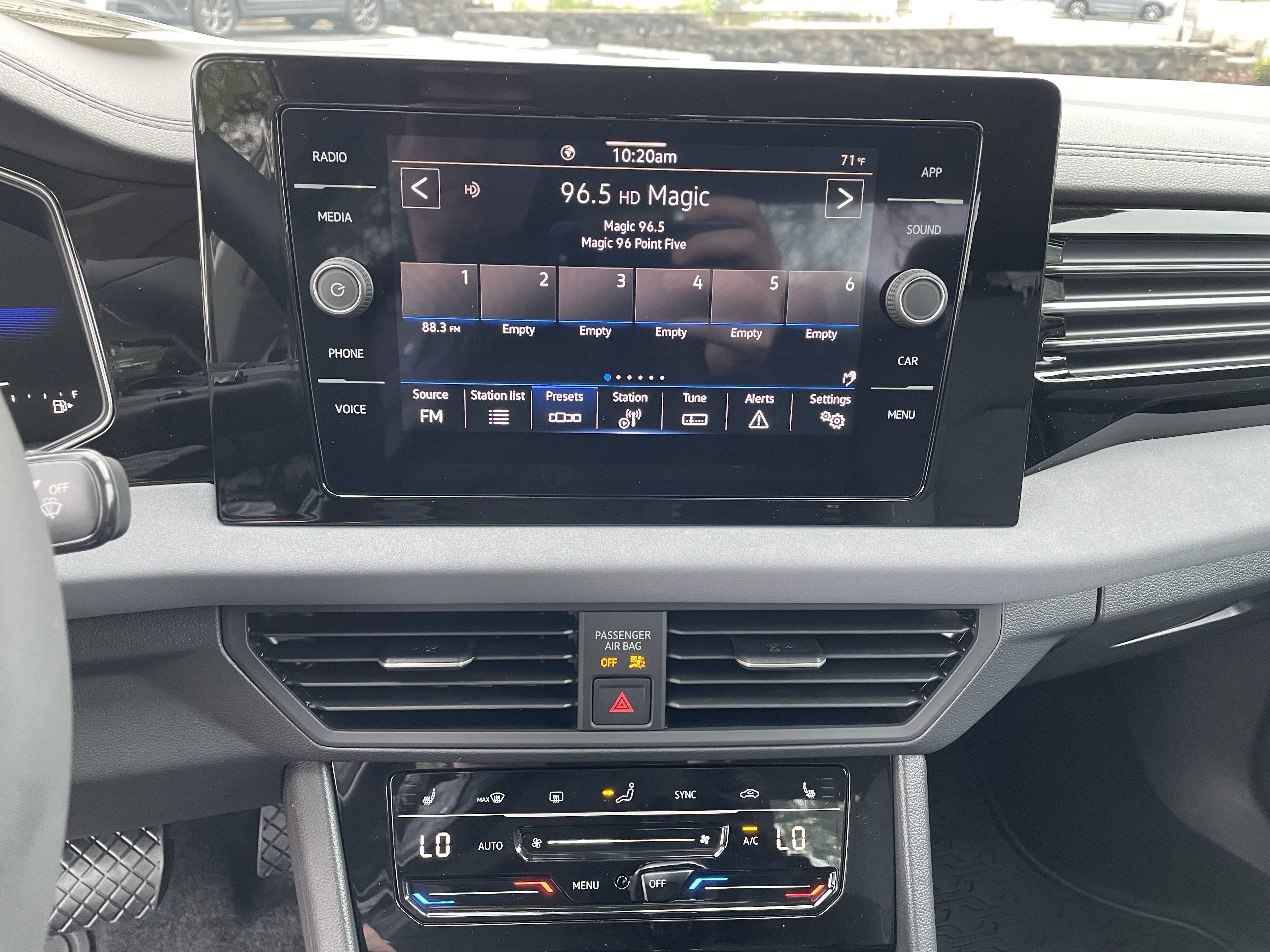 New 2026 Volkswagen Jetta SE FWD image 18