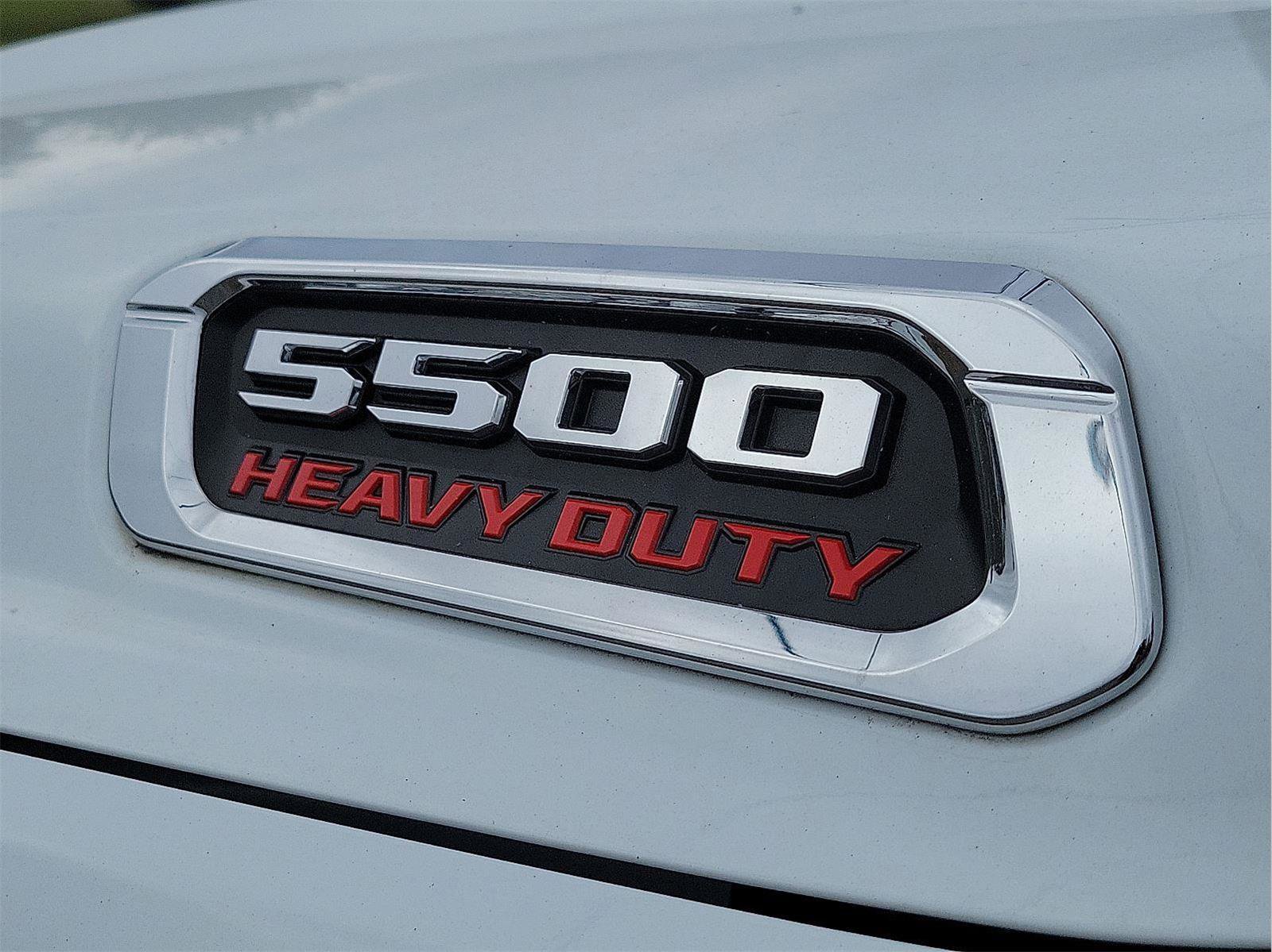 New 2024 RAM 5500 Tradesman image 15