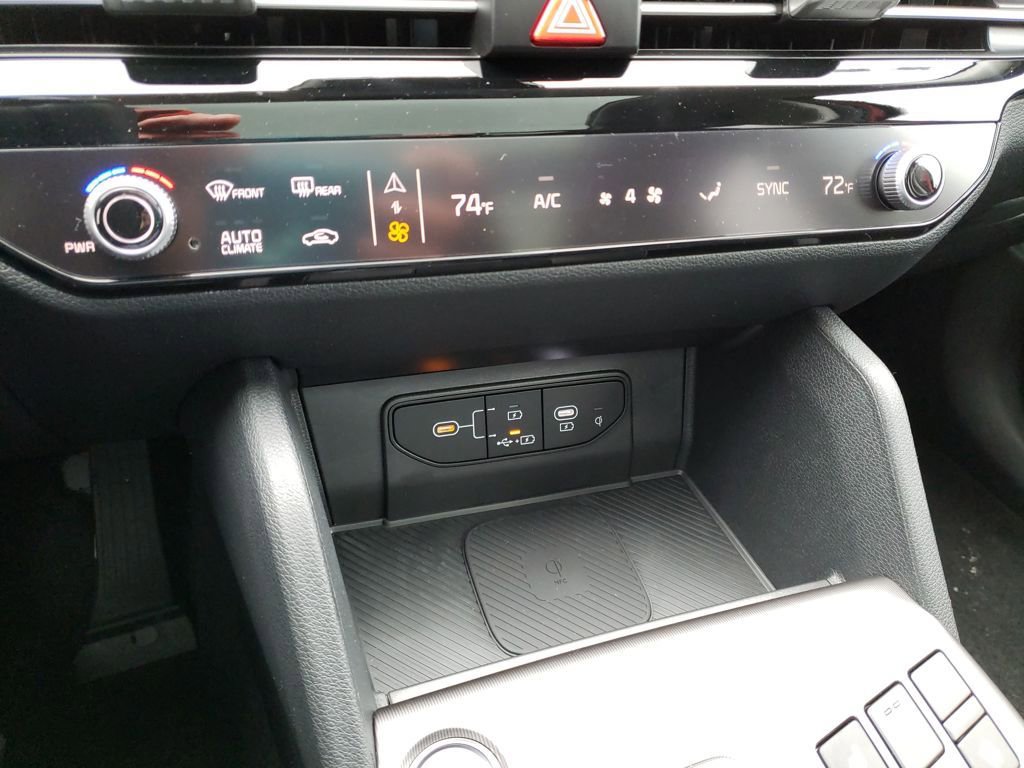 New 2026 Kia Sportage SX image 24