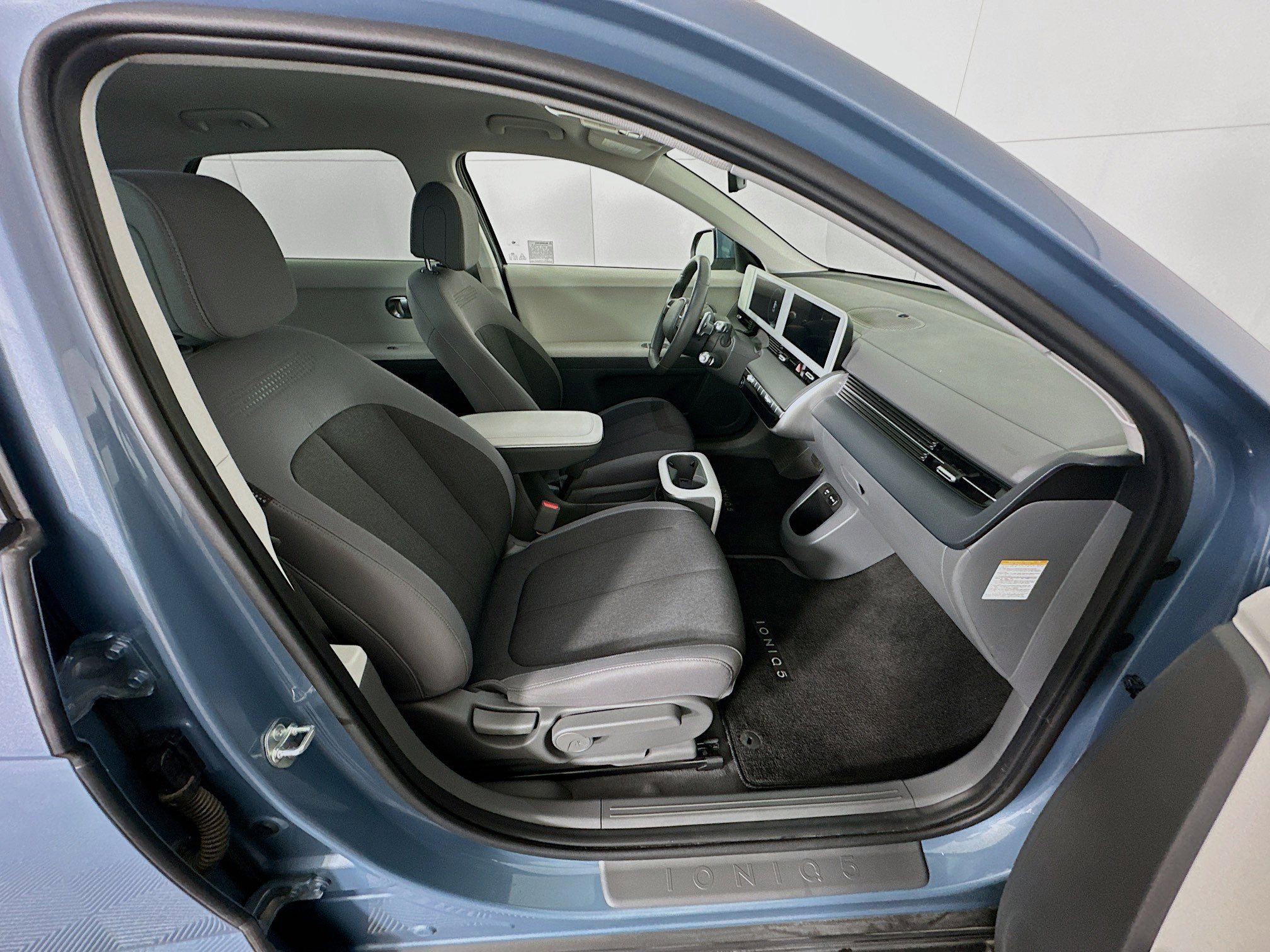 Used 2024 Hyundai Ioniq 5 SEL RWD image 31
