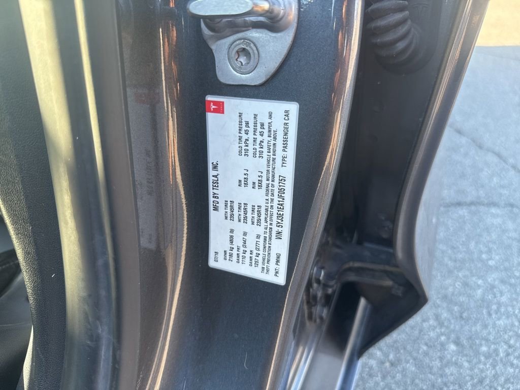 Used 2018 Tesla Model 3 Long Range image 23