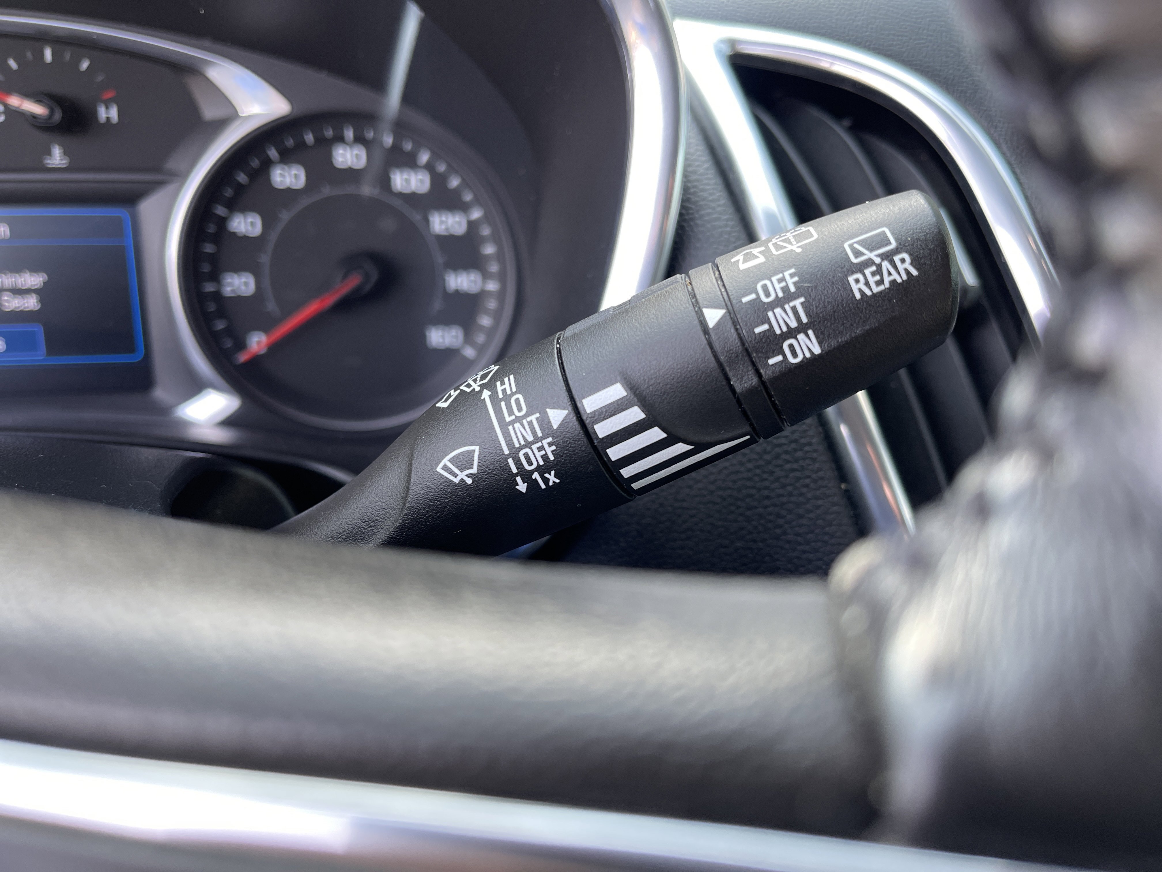 Used 2019 Chevrolet Equinox LT image 21