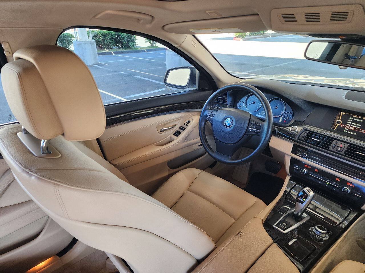 Used 2013 BMW 528i Sedan RWD image 25