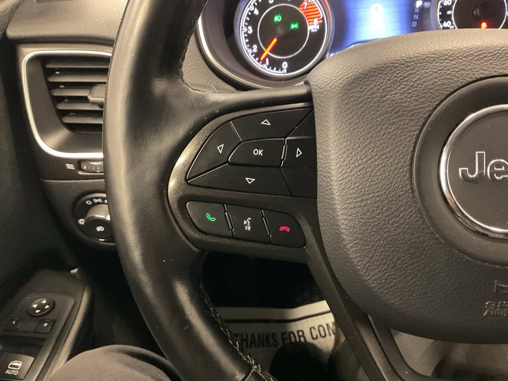 Used 2020 Jeep Cherokee Trailhawk w/ Cold Weather Group AWD/4WD image 22