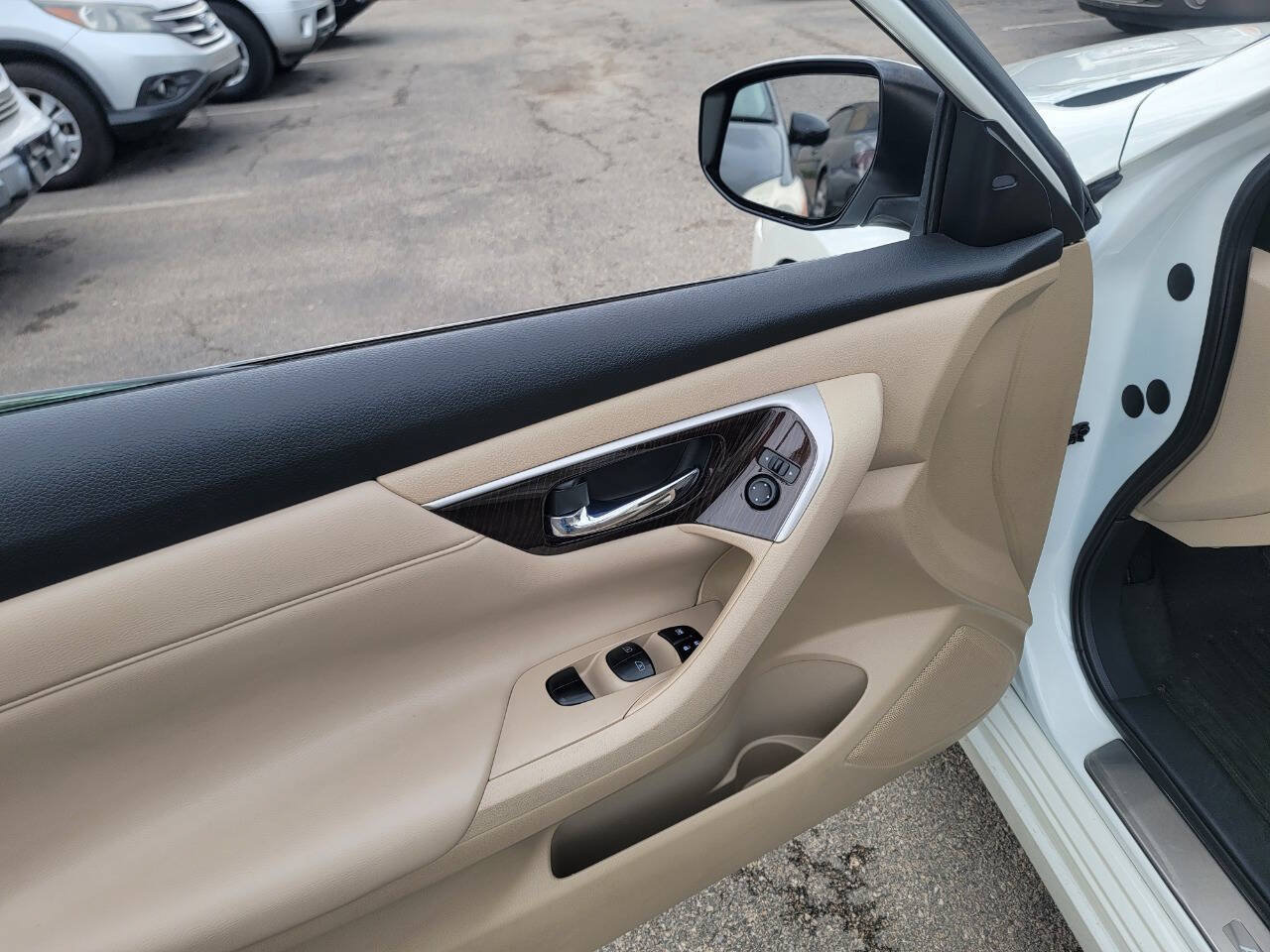 Used 2015 Nissan Altima 2.5 SL w/ Technology Package FWD image 21