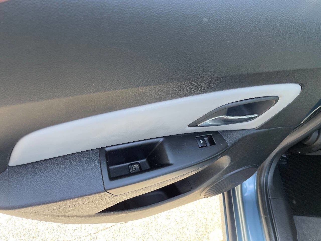 Used 2012 Chevrolet Cruze LS w/ Connectivity Package image 21