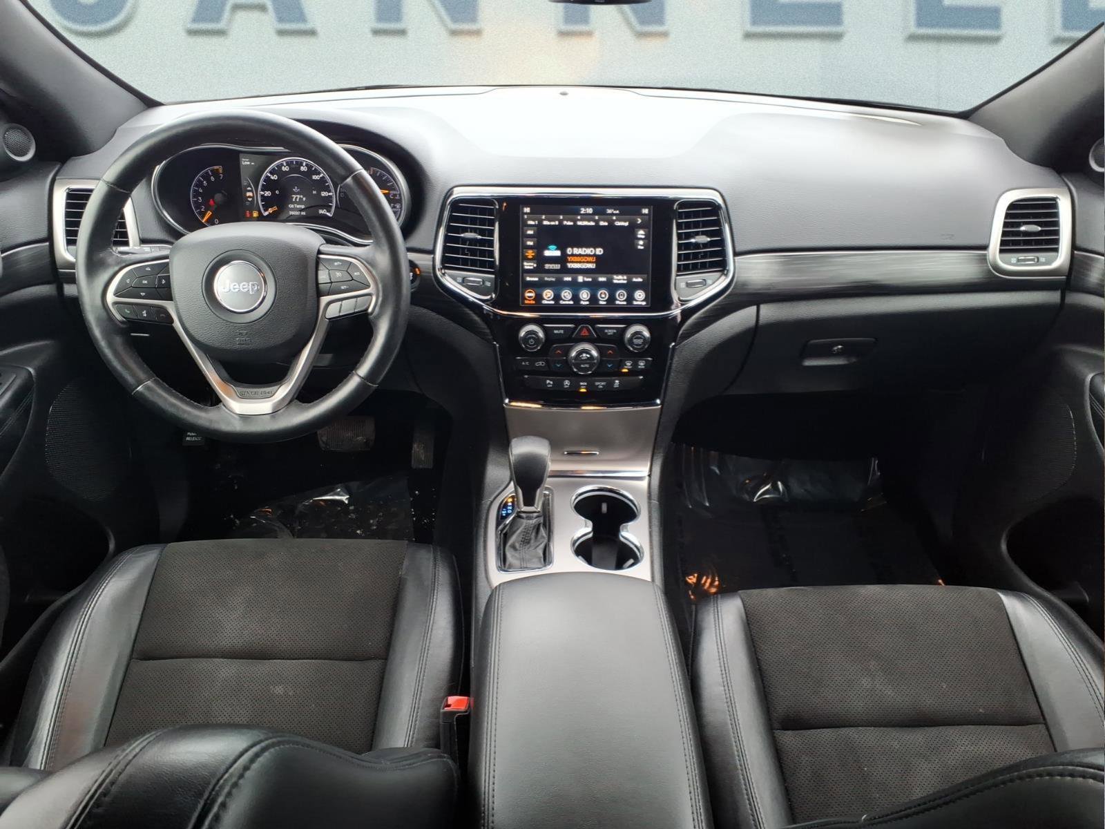 Used 2020 Jeep Grand Cherokee Altitude image 14