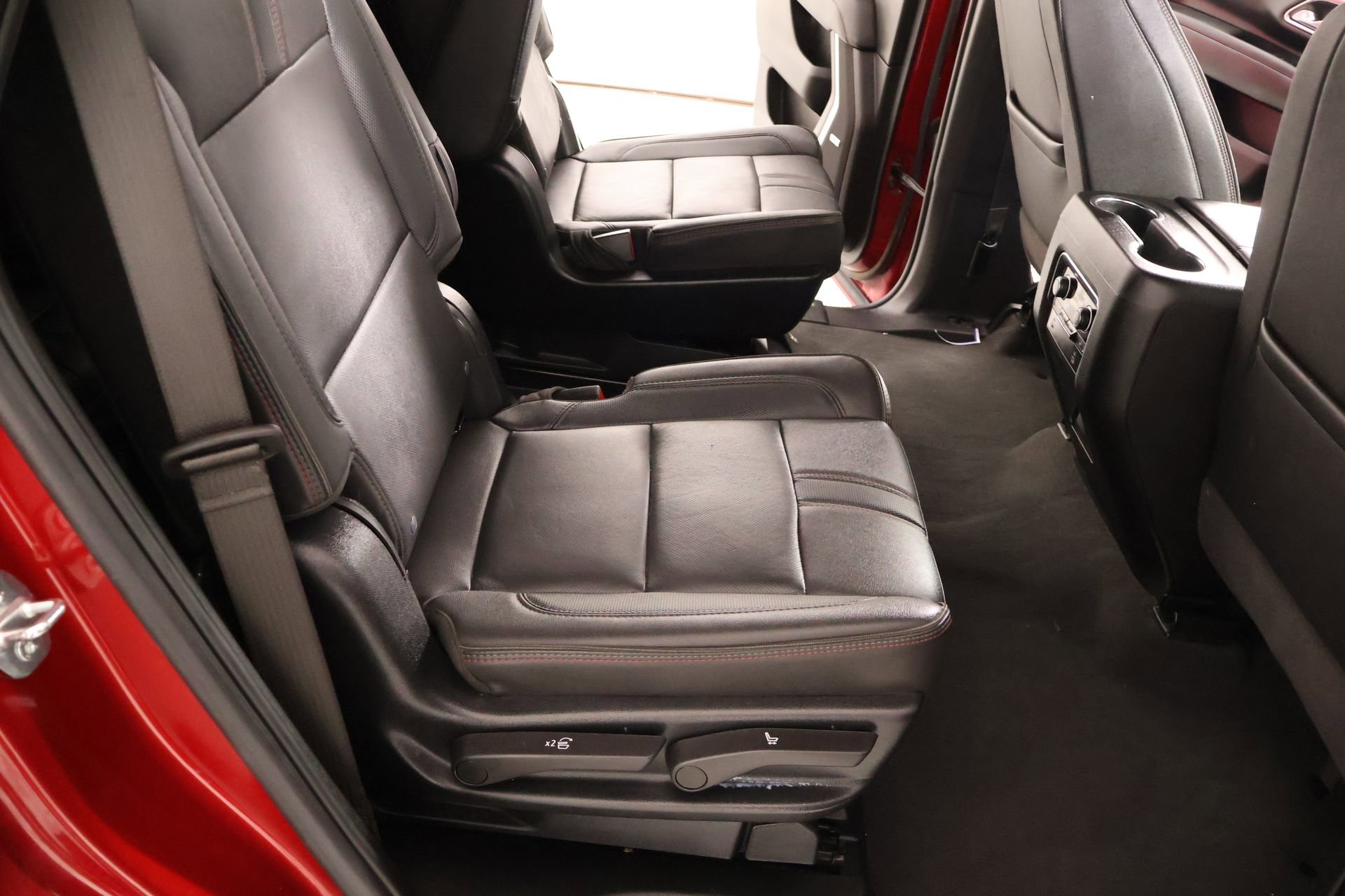 Used 2024 Chevrolet Tahoe RST w/ Luxury Package AWD/4WD image 15