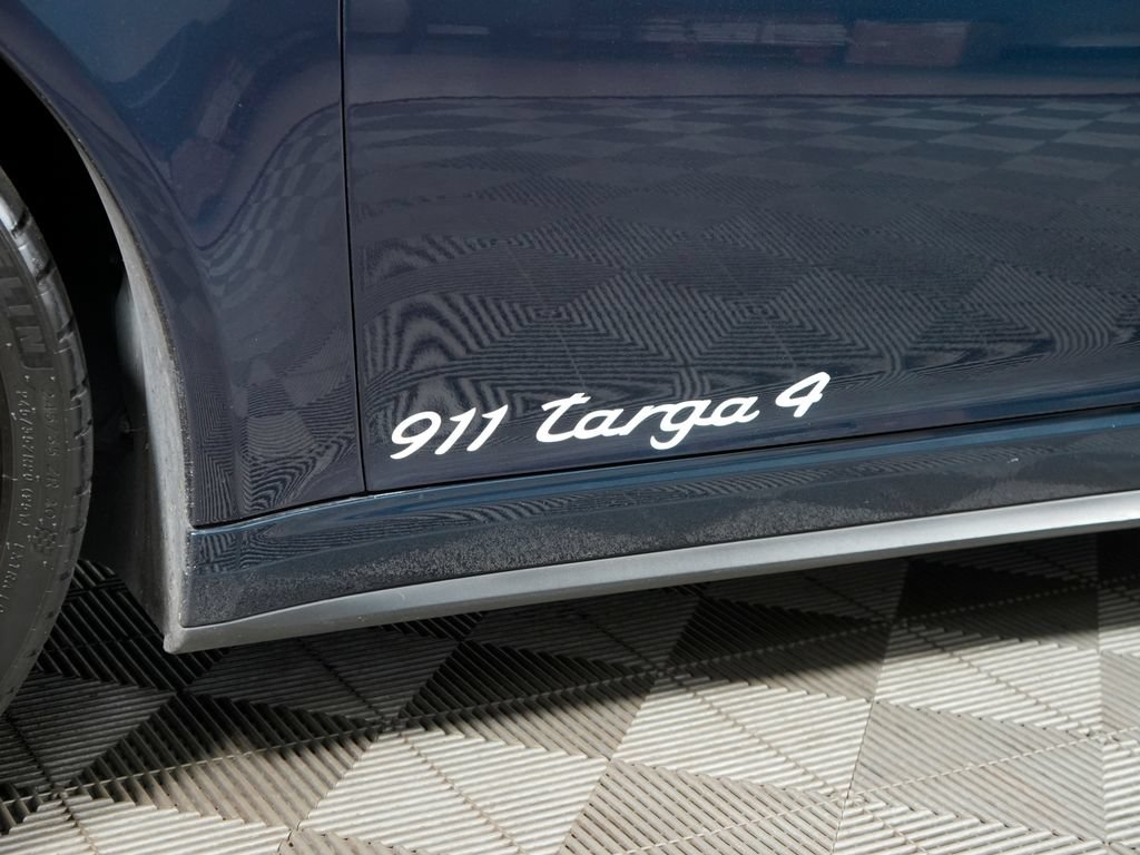 Certified 2017 Porsche 911 Targa 4 AWD/4WD image 17