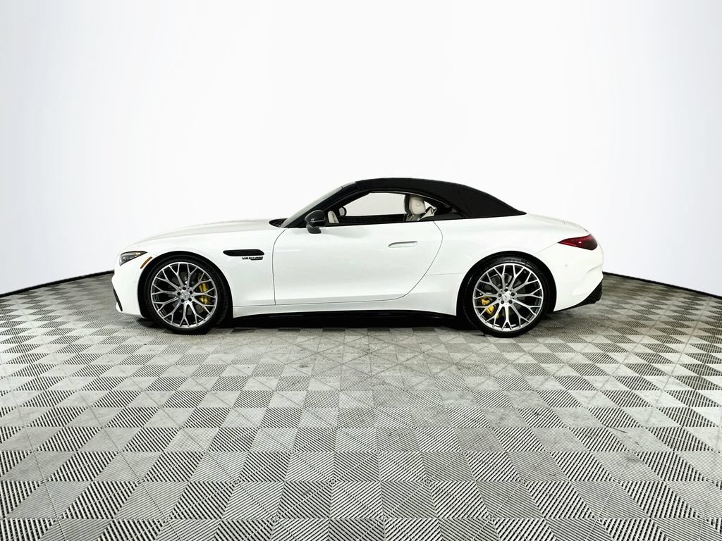 Used 2022 Mercedes-Benz SL 55 AMG 4MATIC image 34