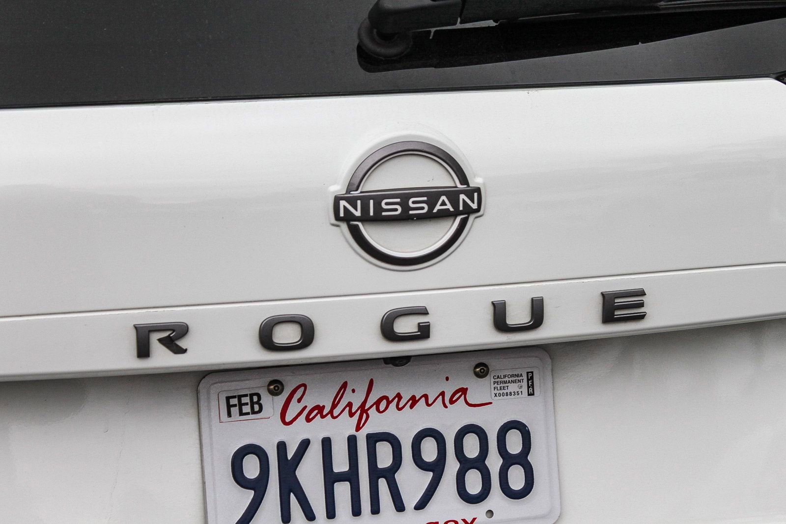 Used 2024 Nissan Rogue S image 10