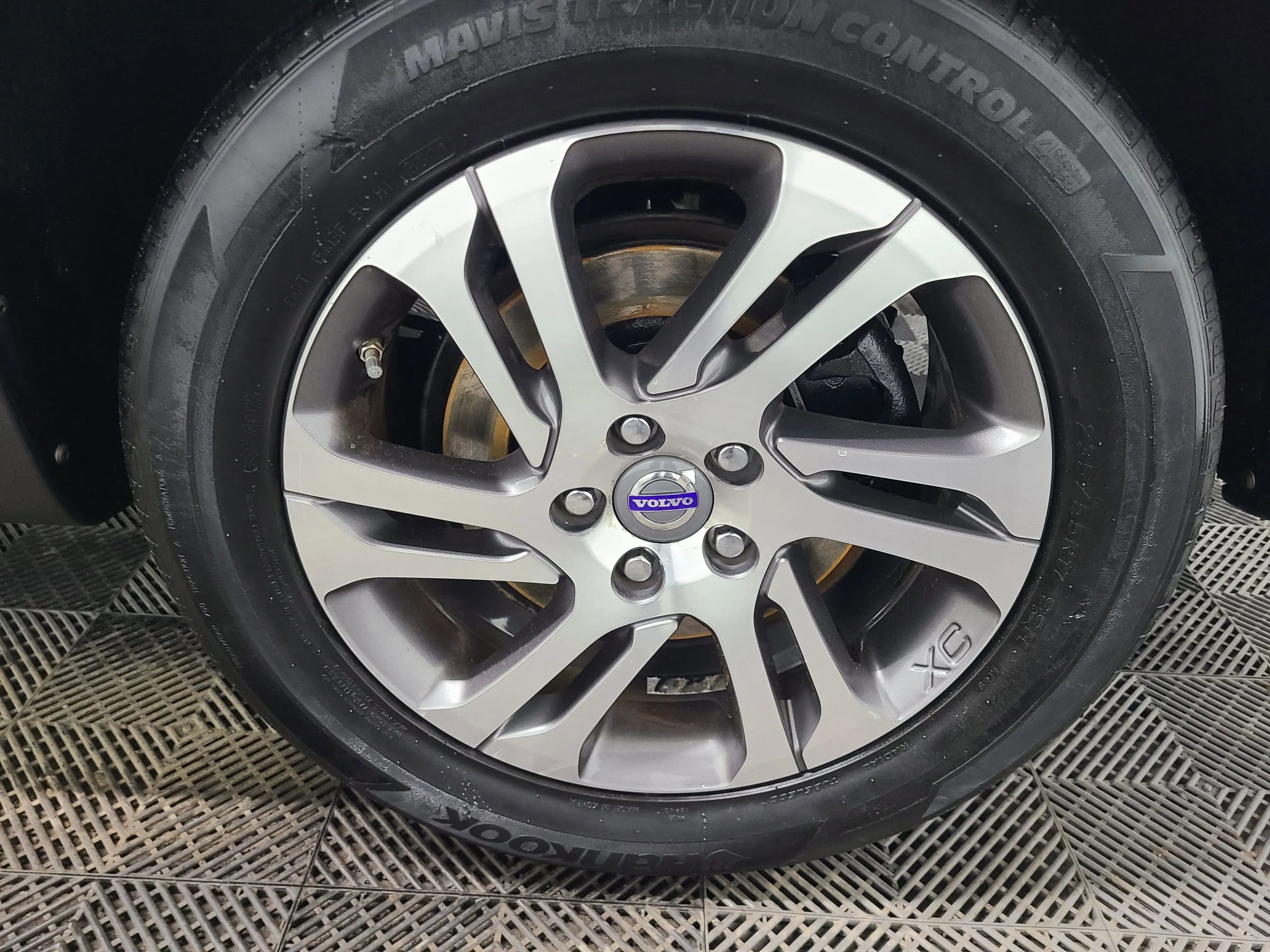 Used 2015 Volvo XC70 T5 Platinum image 17