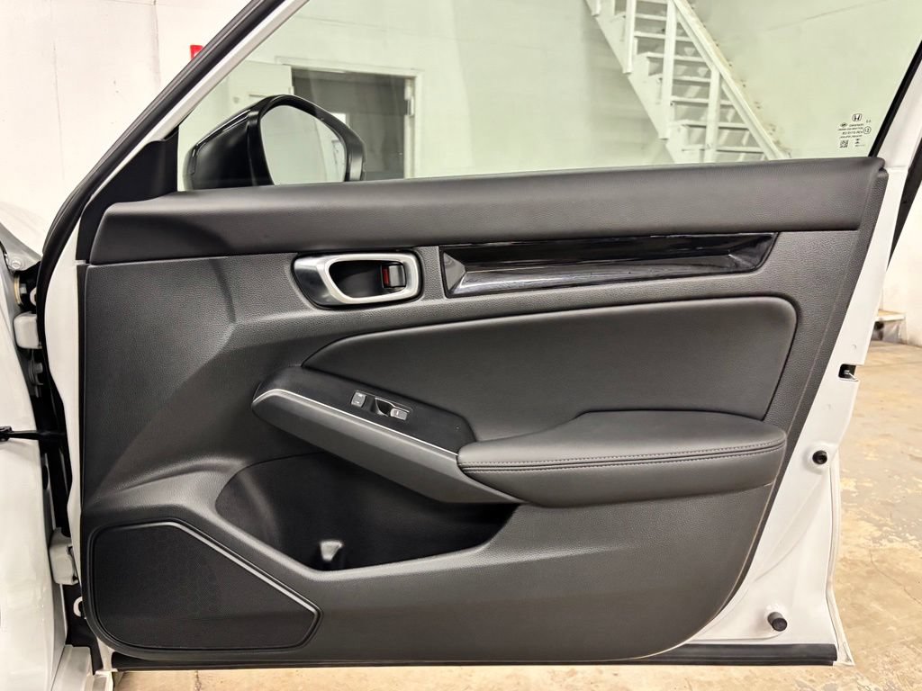 Used 2025 Honda Civic Sport image 22