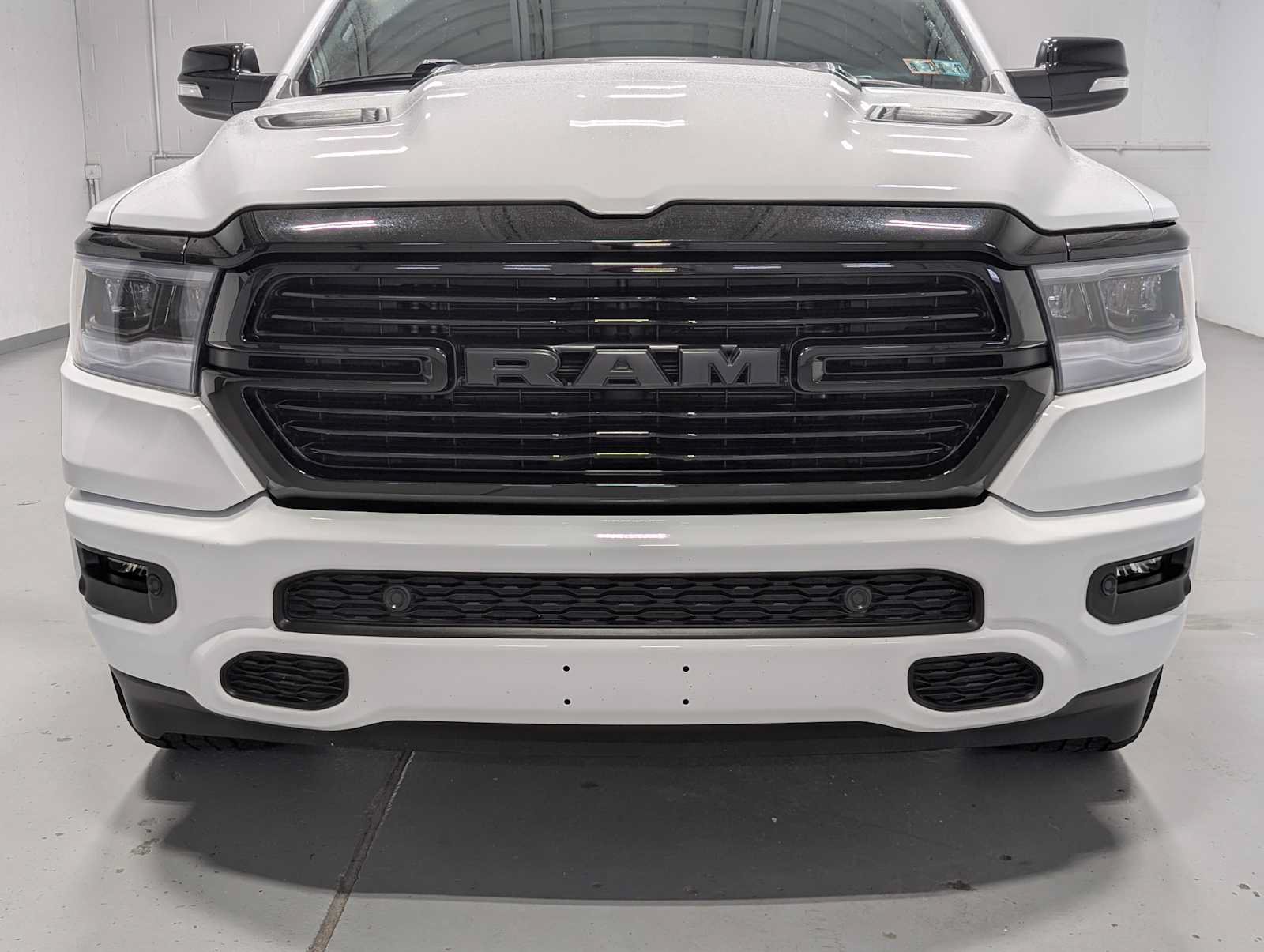 Used 2021 RAM 1500 Laramie w/ Night Edition AWD/4WD image 2