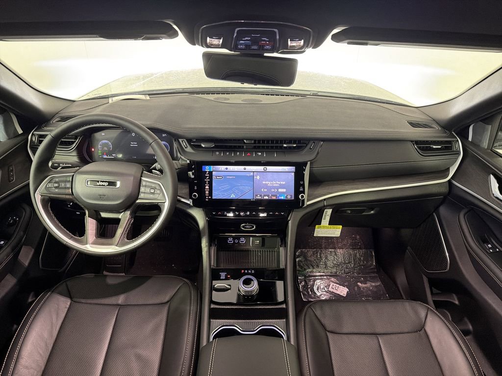 New 2026 Jeep Grand Cherokee Limited image 24