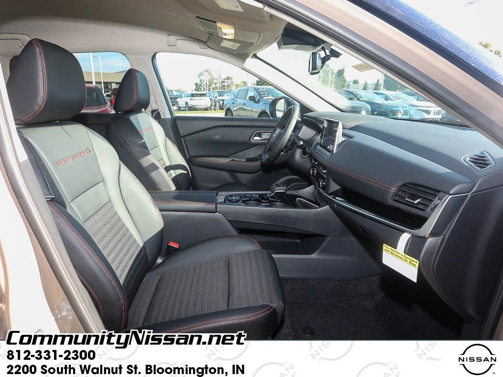 New 2026 Nissan Rogue SV image 18