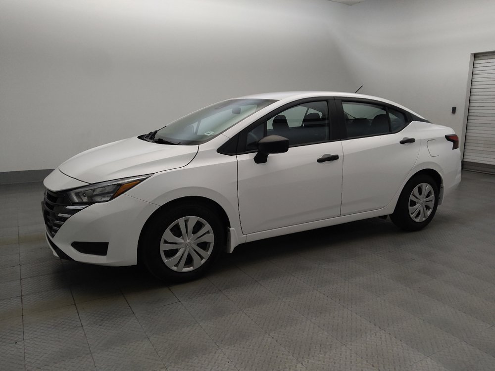 Used 2025 Nissan Versa S w/ Trunk Package FWD image 2